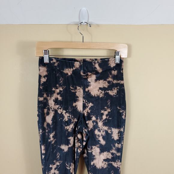 TOPSHOP Tie Dye Velvet Flare Trousers Size 6P - Picture 4 of 10